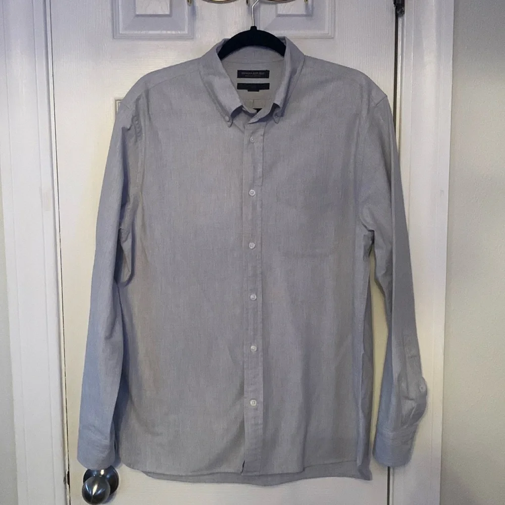 Banana Republic Light Blue Button Down Shirt Size M #517